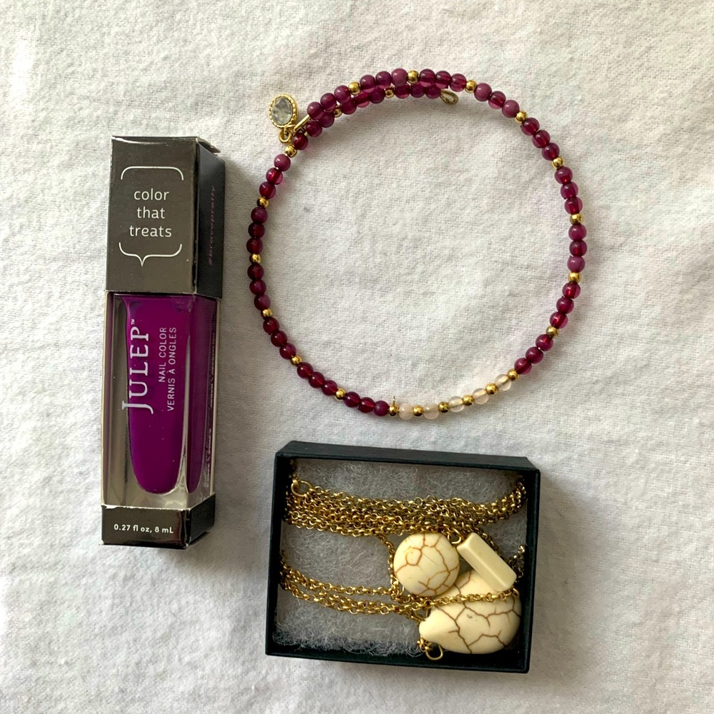 Matching Necklace, Bracelet & Nail Polish